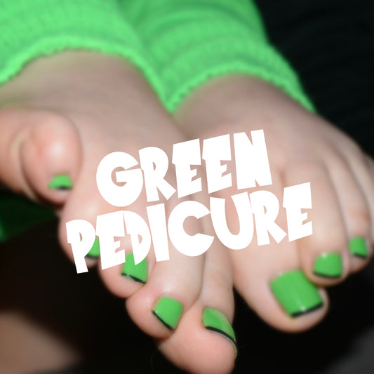 Green Pedicure Photo Set